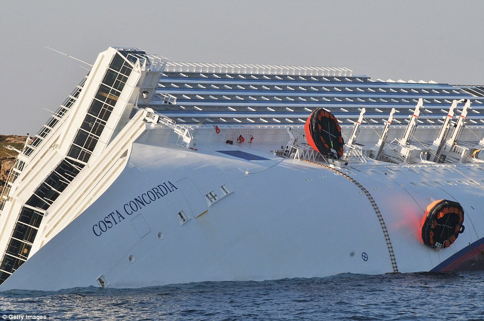 Costa-Concordia-Rescue.