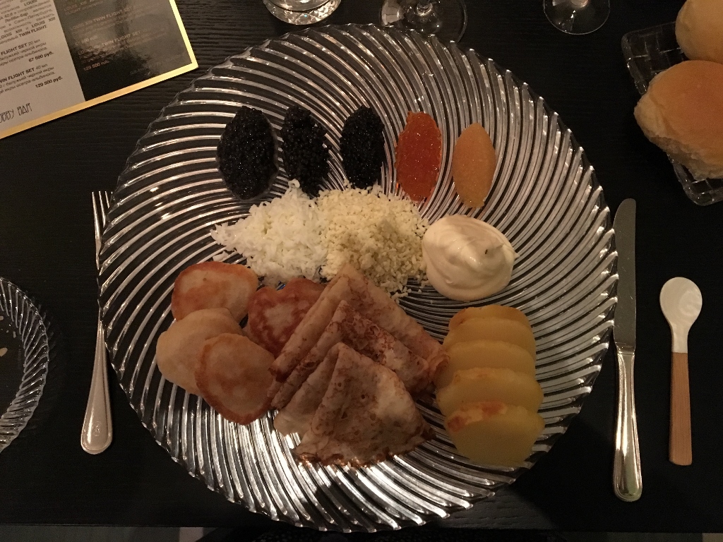 Caviar-Bar-And-Restaurant-Belmond-Grand-Plate