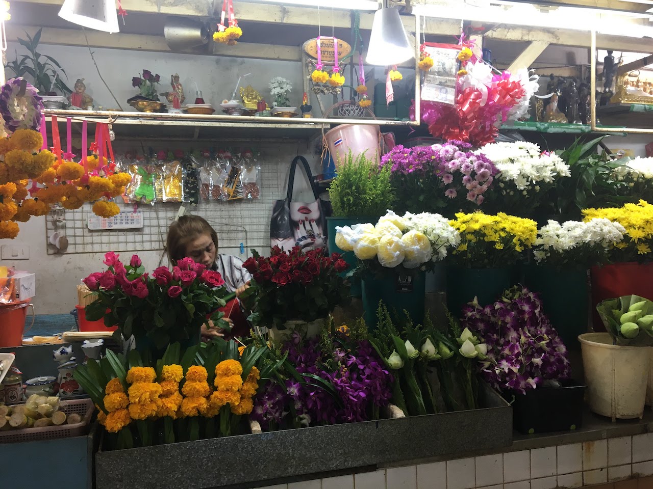 Banzaan-Market-Flowers
